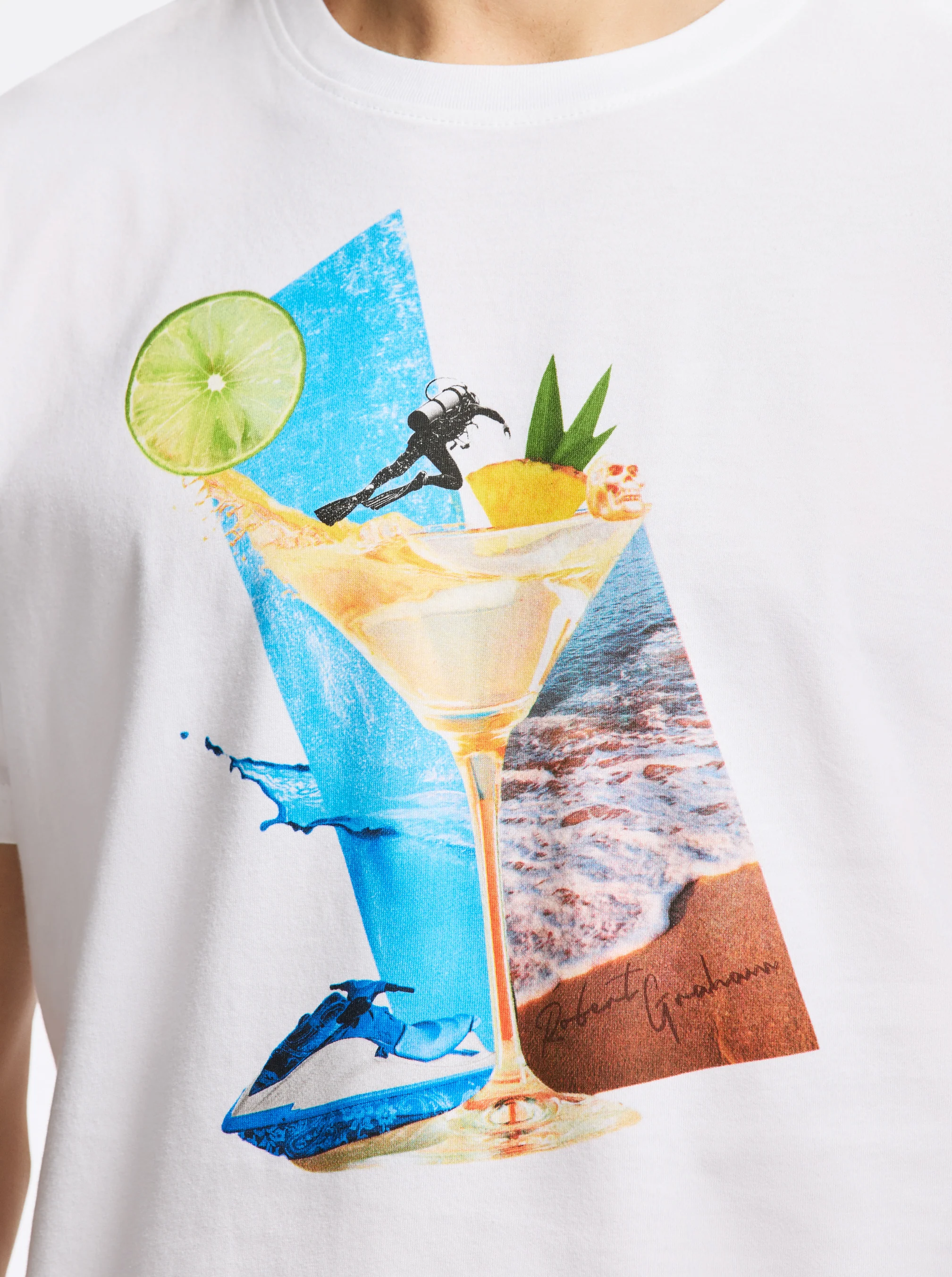 BEACH MARTINI SHORT SLEEVE T-SHIRT - Image 2